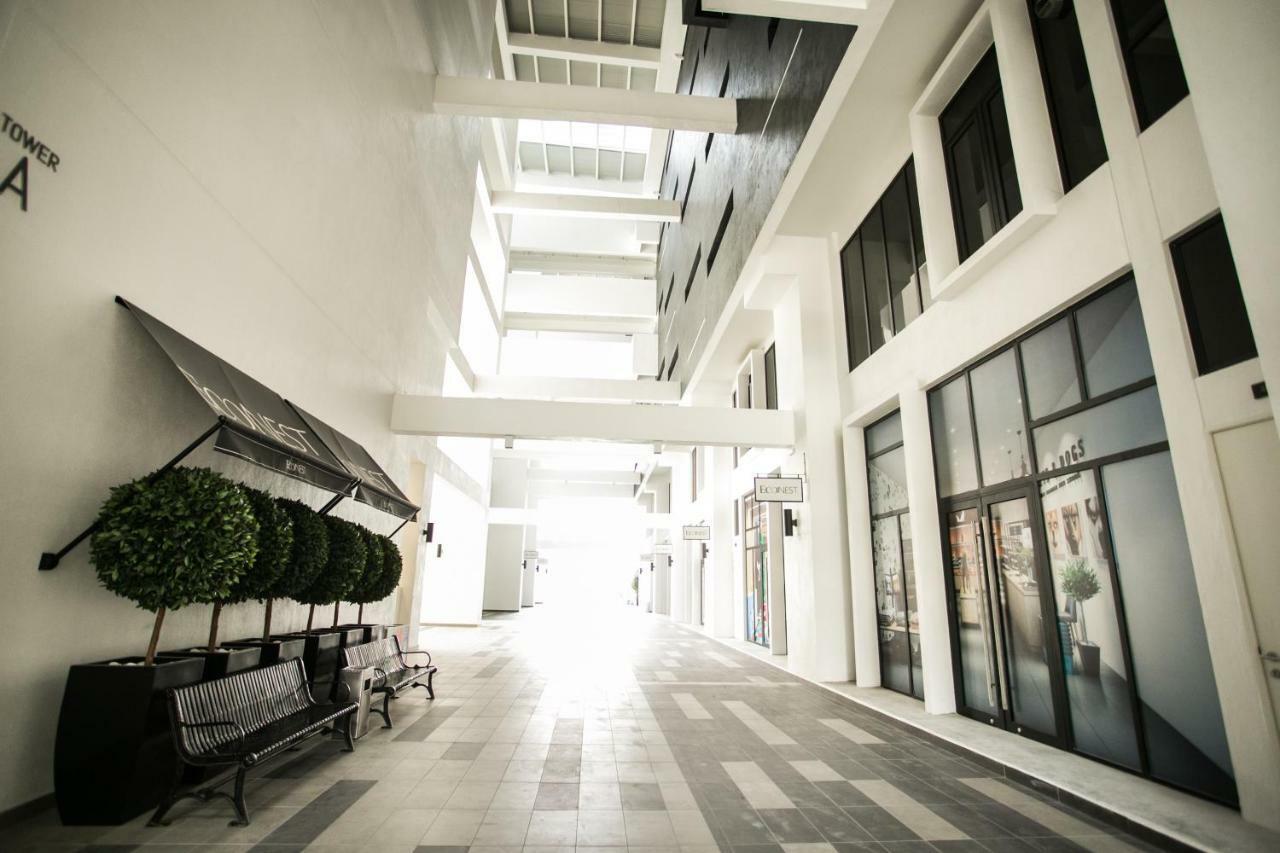 Econest Apartment By The One - Educity Nusajaya นุสาจายา ภายนอก รูปภาพ